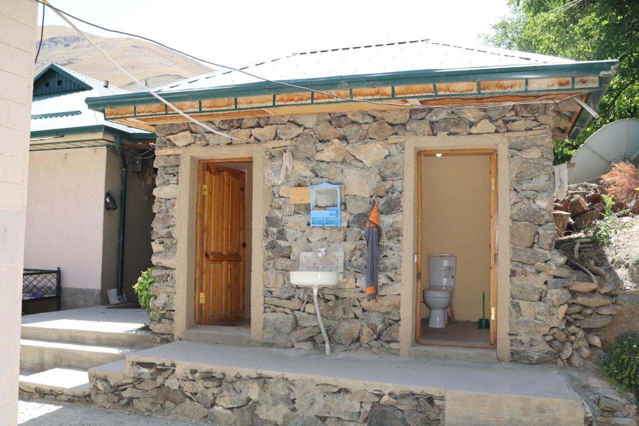 Hayat Guesthouse Nuratau Mountains Yukary-Ukhum 외부 사진