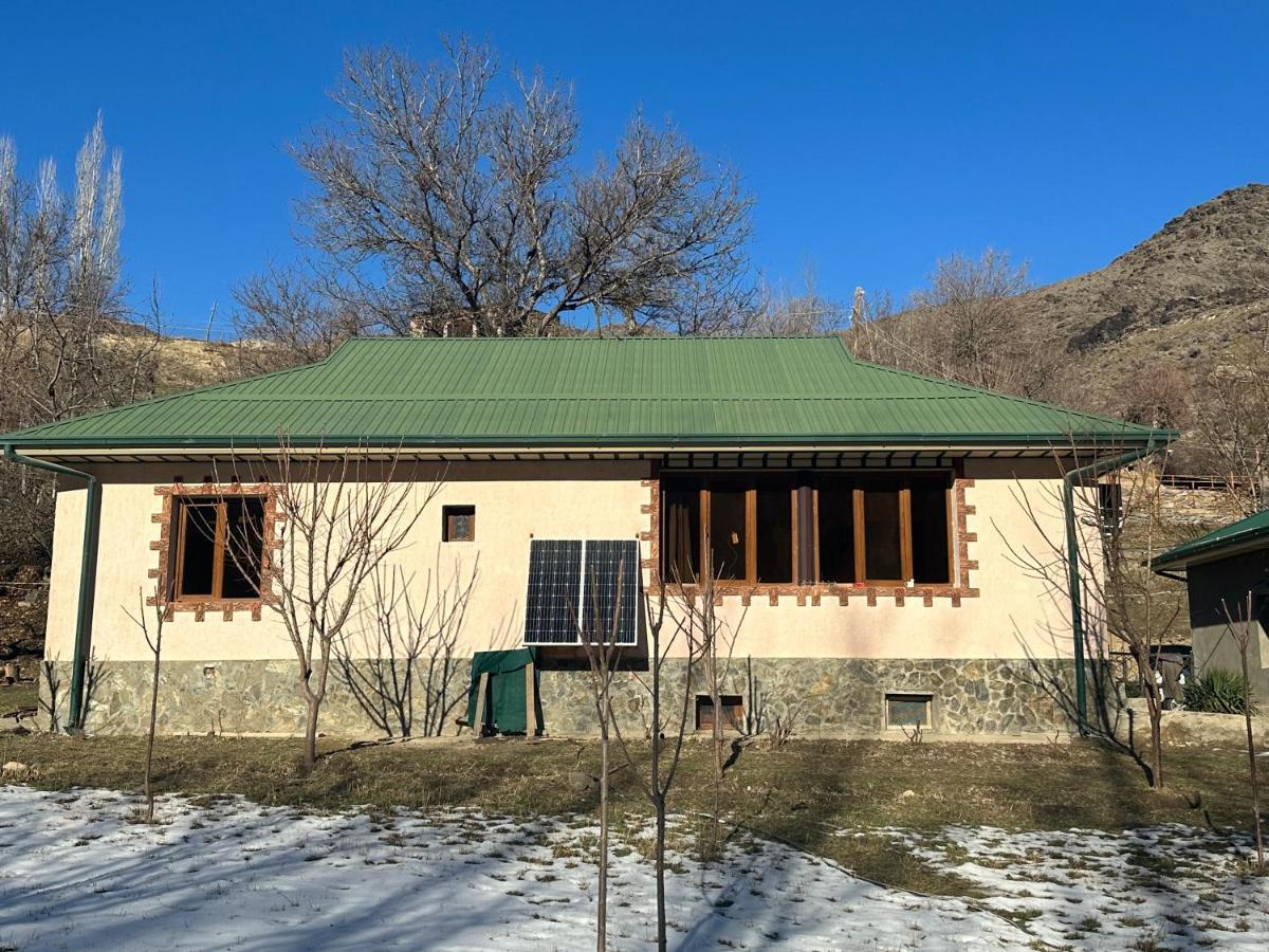 Hayat Guesthouse Nuratau Mountains Yukary-Ukhum 외부 사진