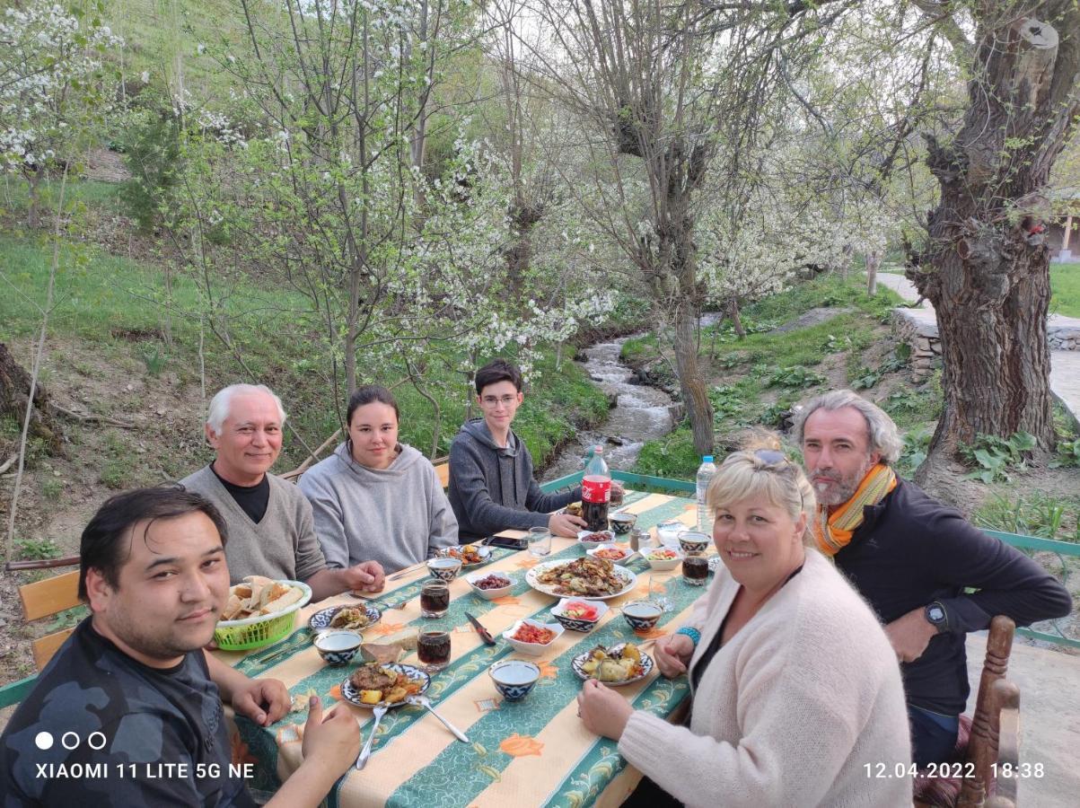 Hayat Guesthouse Nuratau Mountains Yukary-Ukhum 외부 사진