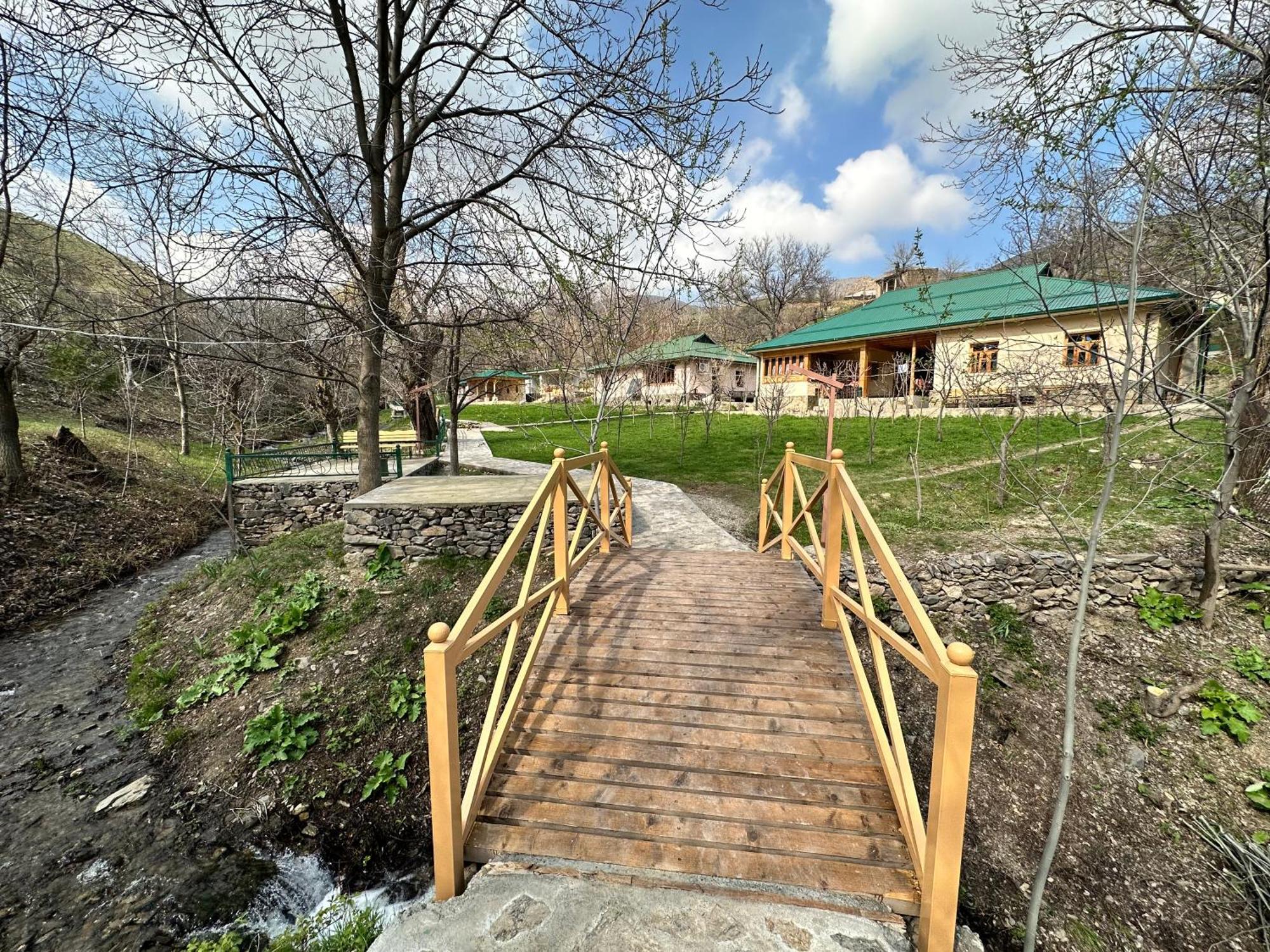 Hayat Guesthouse Nuratau Mountains Yukary-Ukhum 외부 사진