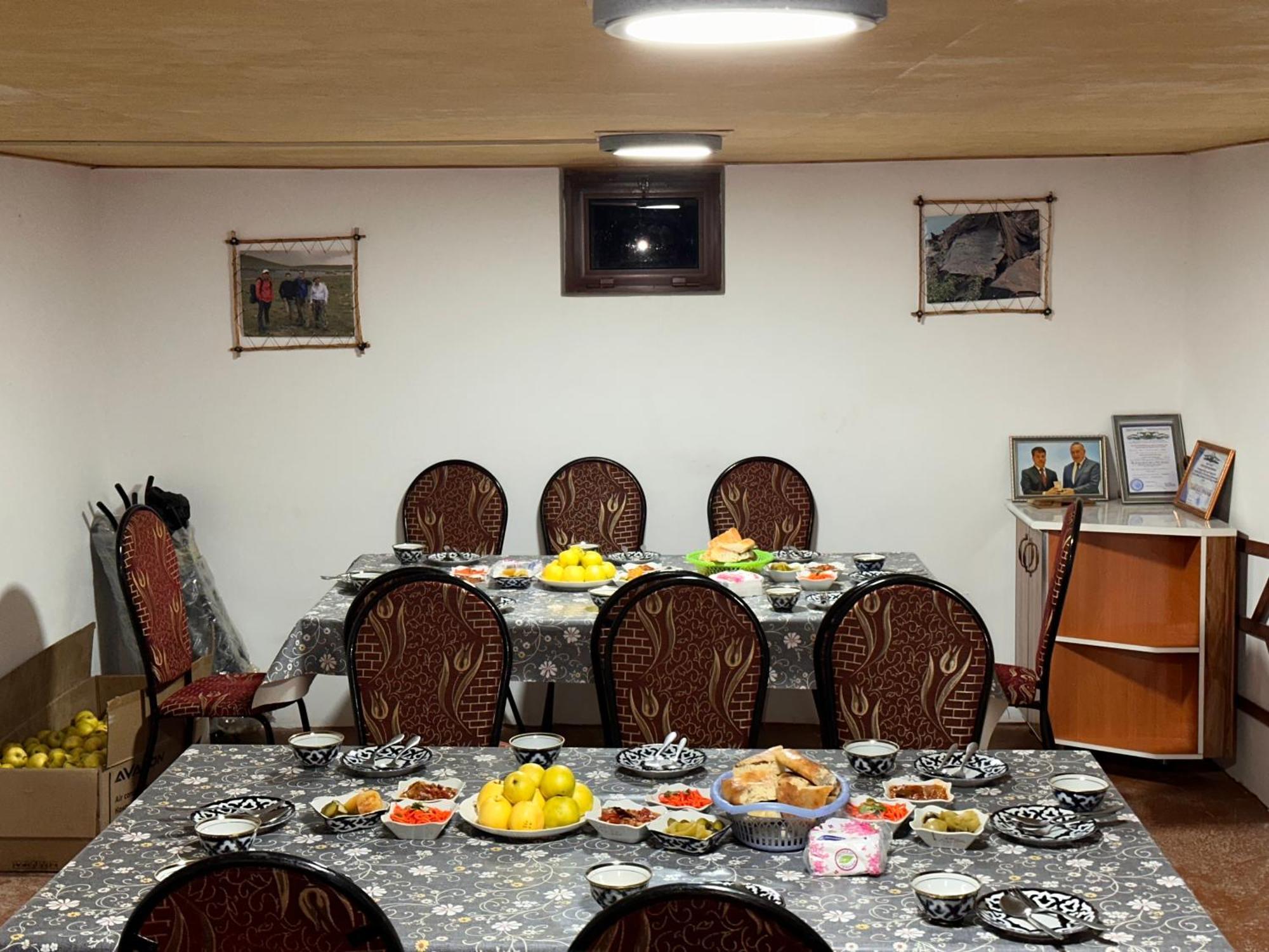 Hayat Guesthouse Nuratau Mountains Yukary-Ukhum 외부 사진