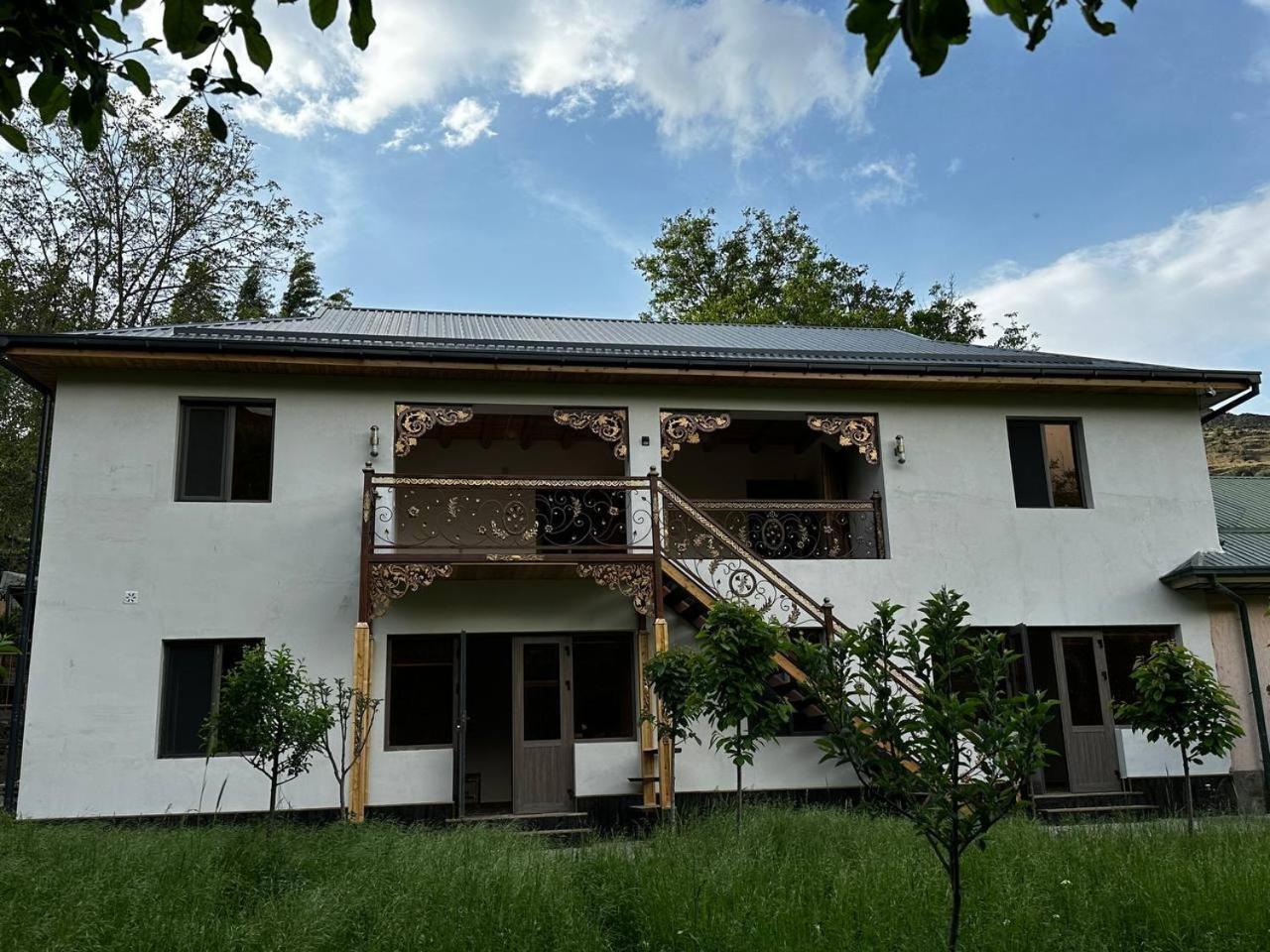 Hayat Guesthouse Nuratau Mountains Yukary-Ukhum 외부 사진